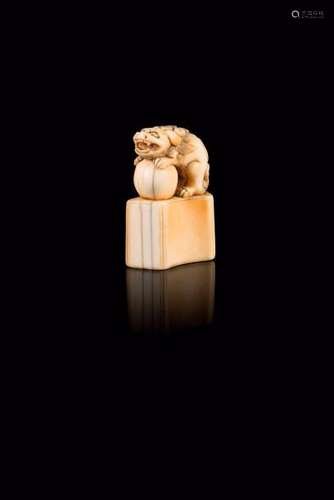 Netsuke en ivoire  Japon - Milieu Epoque Edo (1603 - 1868)