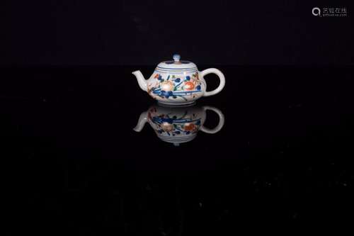 Verseuse en porcelaine Chine, Compagnie des Indes - Epoque Kangxi  (1662 - 1722)