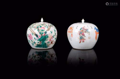 Deux pots à gingembre ovoïde Chine - Vers 1900