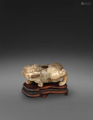 Qing dynasty A carved jade mythical beast