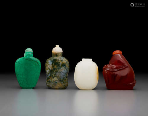 19th/20th century Four snuff bottles