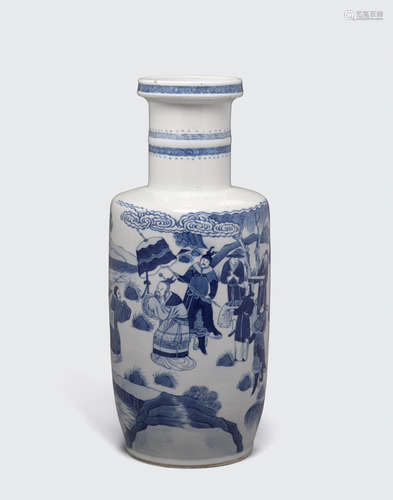 Late Qing/Republic period A blue and white rouleau vase