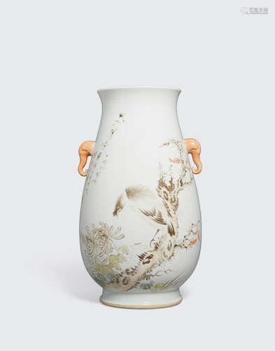 Guangxu mark A large qianjiangcai enameled ovoid vase