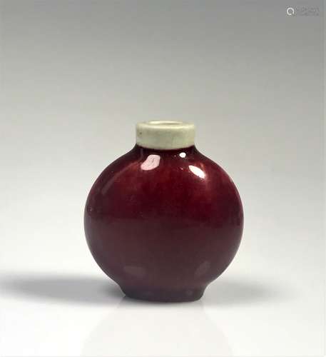 Red Glazed Porcelain Snuff Bottle