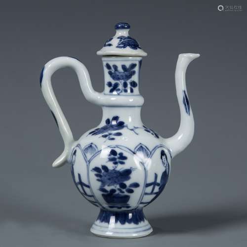 Blue and White Porcelain Ewer with mark