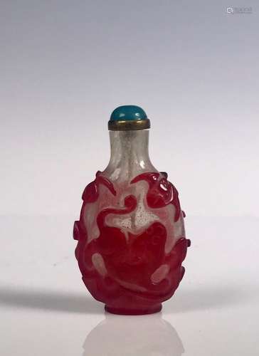 Ruby Red Overlay Glass Bird Snuff Overlay