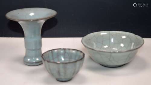 3 Chinese Guanyao Pale Blue Crackle Porcelains