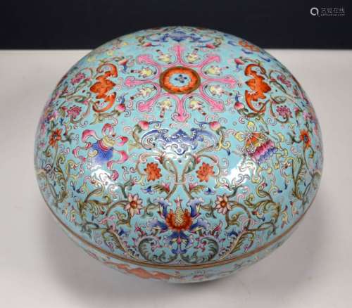 Chinese Turquoise Enameled Porcelain Round Box