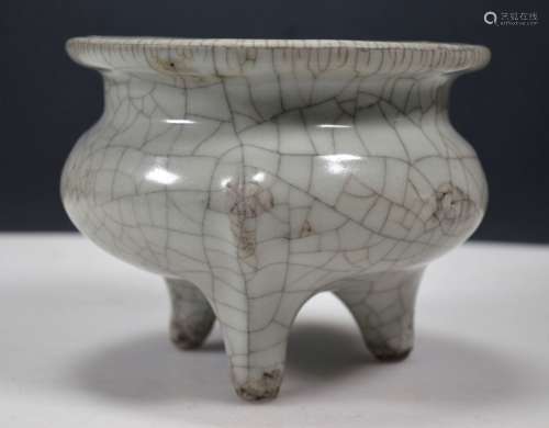 Chinese Guanyao Crackle Porcelain Censer