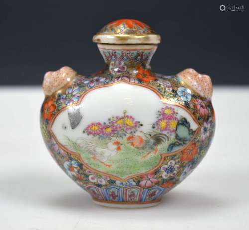 Chinese Enameled Porcelain Snuff Bottle