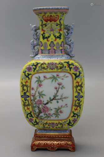 Chinese famille rose porcelain wall vase, Qianlong