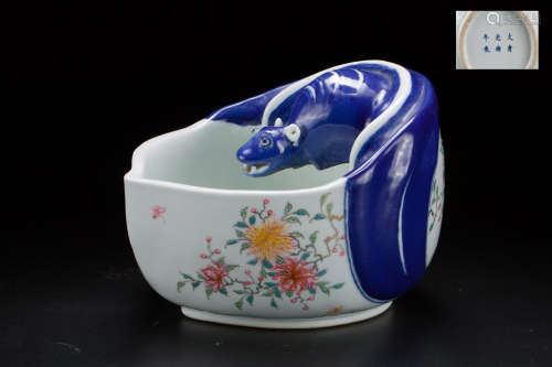 Chinese famille rose and blue and white porcelain brush