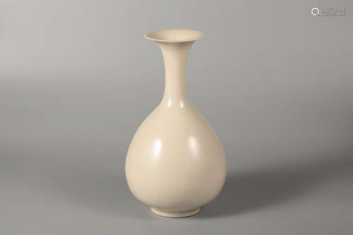 Chinese ding ware vase.