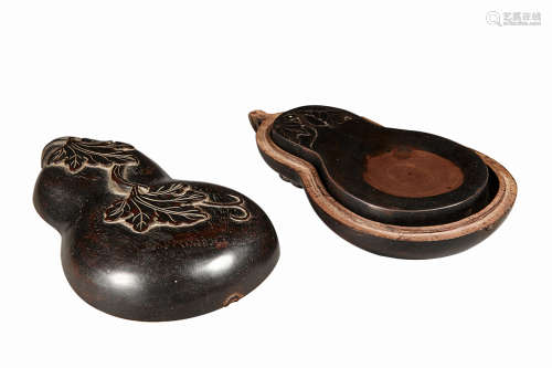 Double gourd ink stone with box.