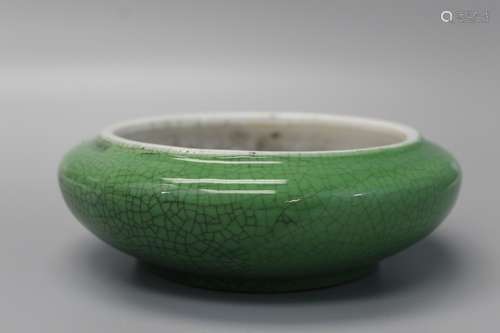 Chinese apple green glazed porcelain brush washer.