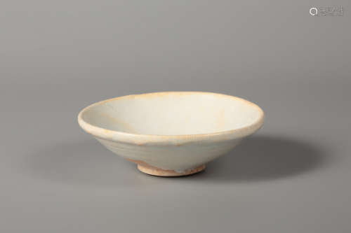 Chinese qingbai glazed porcelain bowl.