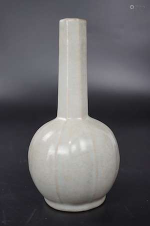 A Yue Ware Vase