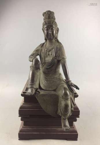 A Bronze Guanyin Statue