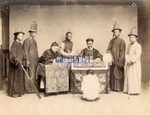 上海耀华照相馆 上海公堂审判 1890s 蛋白照片