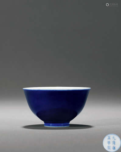 清雍正 霁蓝釉小杯