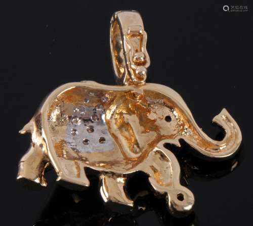 14 Kt. gouden hanger i.v.v. olifant bezet met smaragd, saffier en briljant 5,8 gr.