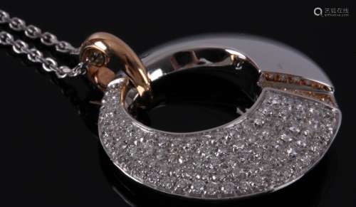 Chimento, 18 kt. bicolor gouden collier met hanger bezet met briljant geslepen diamant
