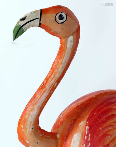 Gepolychromeerde metalen flamingo, h.105 x b.21 x d.44 cm.