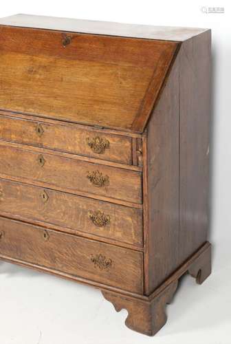 Antieke eikenhouten klepsecretaire, h. 107 x b. 95 x d. 53 cm.