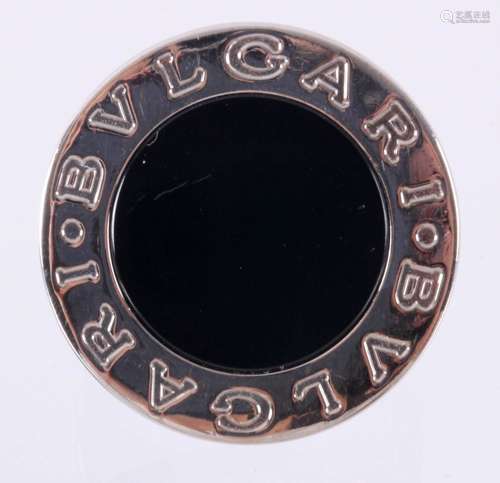 18 Kt. gouden Bulgari ring bezet met onyx, 12,83 gr.