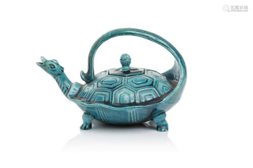 Chine, XIXe siècle  Théière en céramique et glaçure turquoise