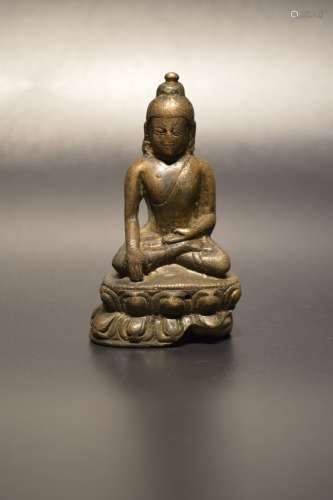Small Bronze buddha statue