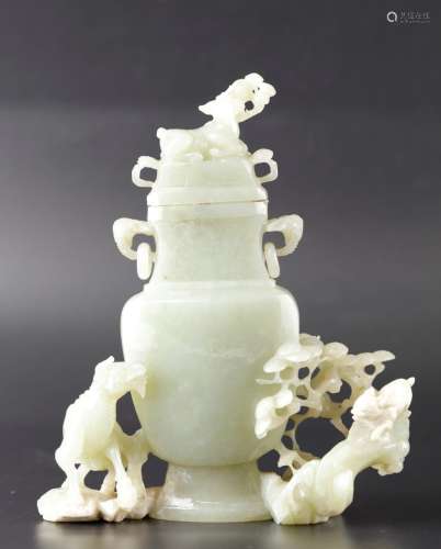 Jade auspicious triple-goats vase with ring handles