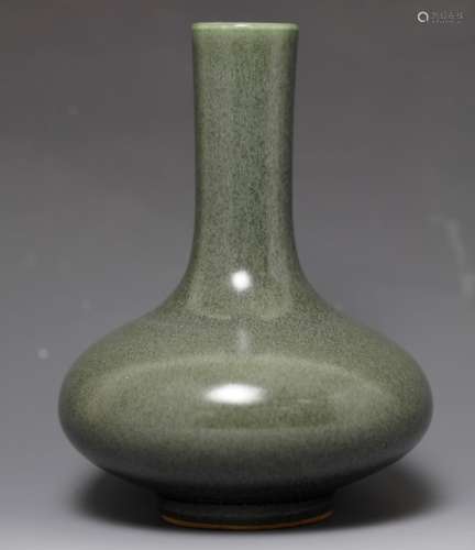 Water Chestnut Bottle vase Chongzhen mark