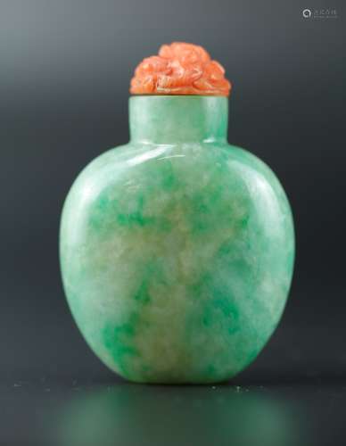 Jadeite snuffle bottle with red coral stopper