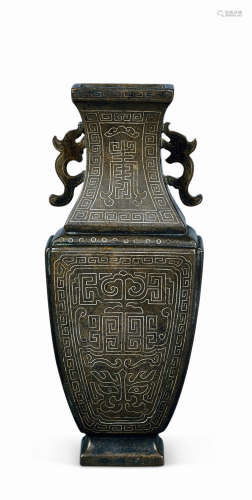 清中期 铜嵌银丝兽面纹壁瓶
