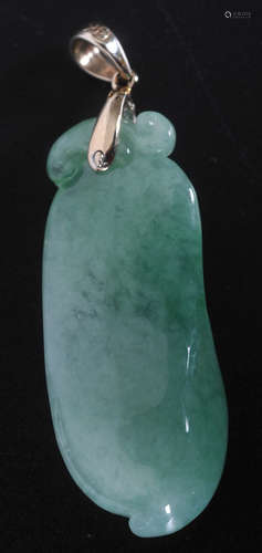 14K jadeite pendant