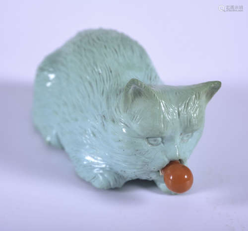 Turquoise cat snuff bottle