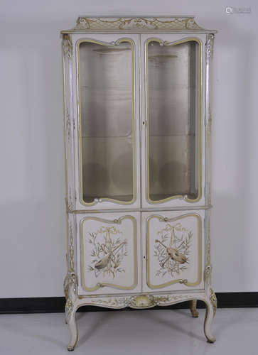 Baker' mark  display cabinet