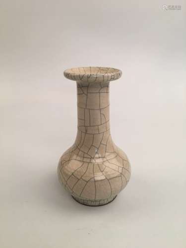 Chinese Kuan Type Porcelain Vase