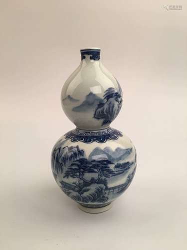 Chinese Blue and White Double Gourd Vase