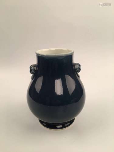 Chinese Qianlong Blue Porcelain Vase