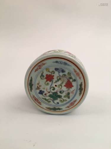 Chinese Doucai Porcelain Box