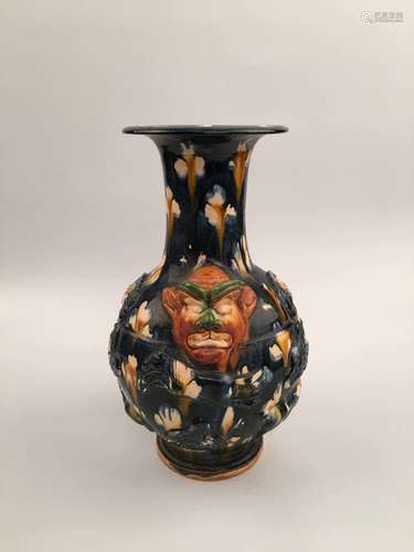 Chinese Sancai Porcelain Vase