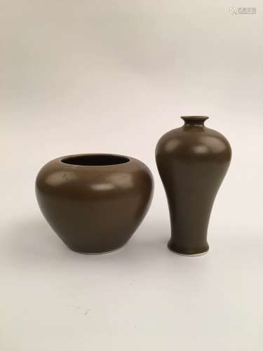 Two Pieces Chinese Tea Dust Glaze Porcelain Vase