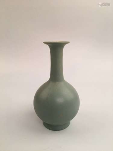 Chinese Longquan Porcelain Vase