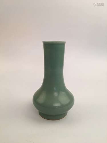 Chinese Longquan Porcelain Vase