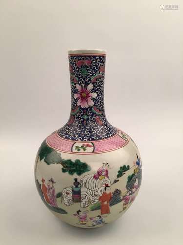 Chinese Famille Rose Porcelain Vase