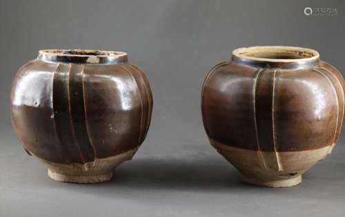 Two Chinese Pottery Jars