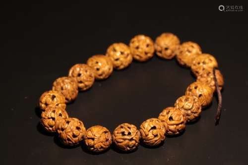 Chinese Walnuts Beads Bracelet