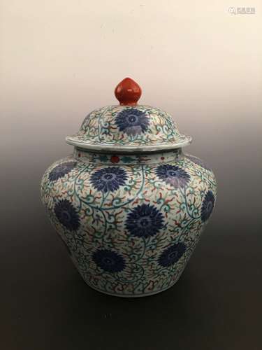 Chinese Ming Wucai Porcelain Jar